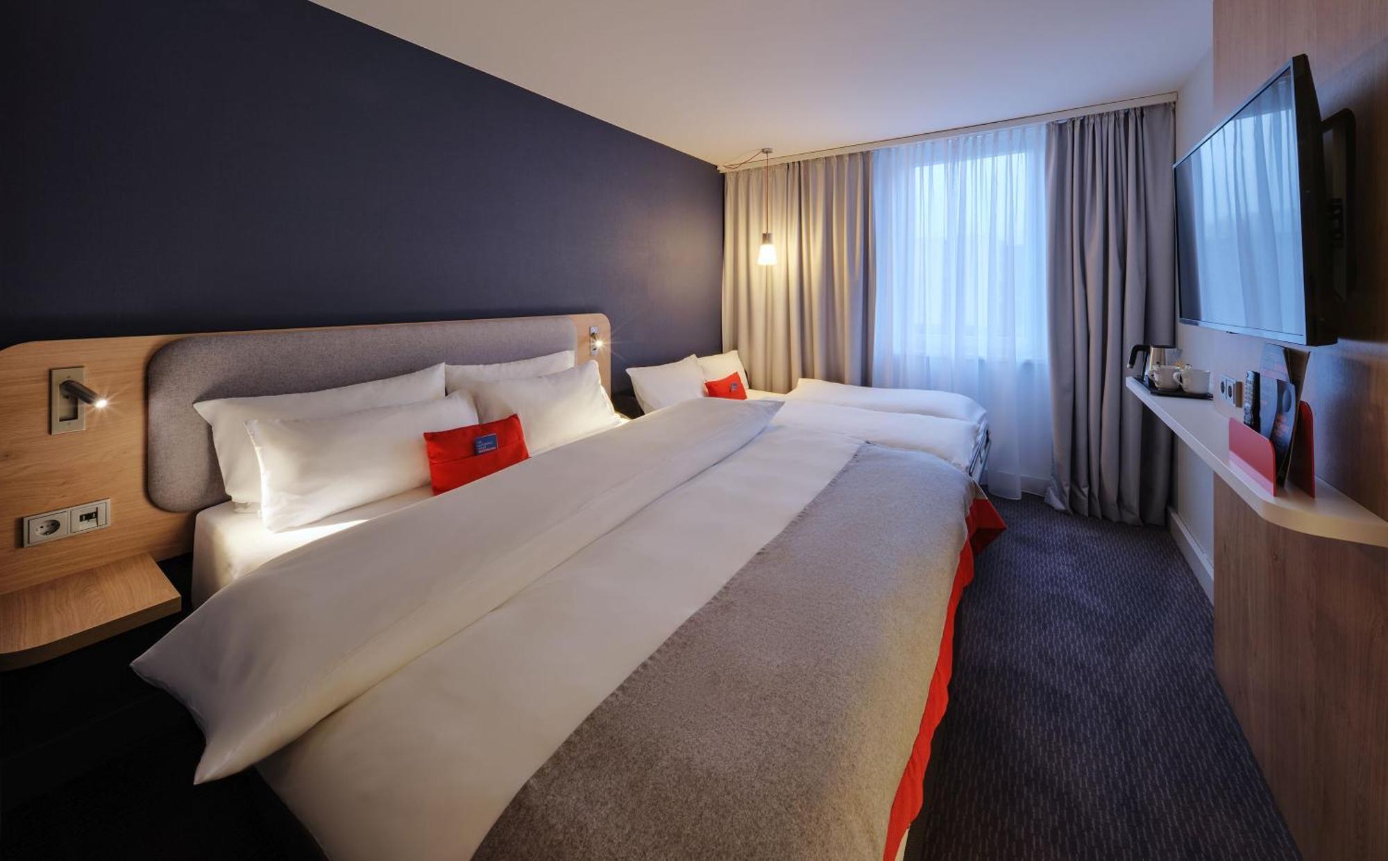 Express Frankfurt Airport By Ihg Hotel 3*